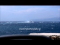 Video: Πλοία στη δίνη των κυμάτων… Ποιο στενό των Κυκλάδων συναγωνίζεται τον Κάβο Ντόρο;