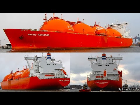 Arctic Princess (LNG Tanker) leaving Klaipeda Port