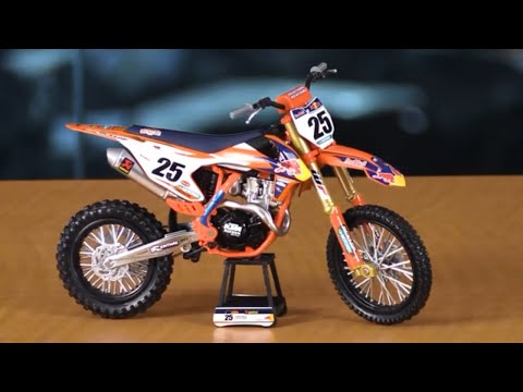 New Ray Toy KTM Factory Racing 2017 Marvin Musquin 1:10 Scale Motorcycle Replica