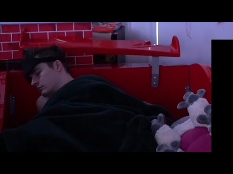 Ludwig struggling to stay awake for 3 minutes straight