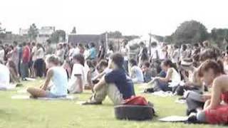 fila para besar la cruz