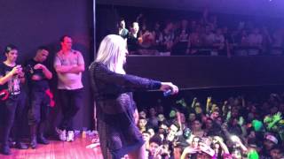 Então Vai - Pabllo Vittar (Estação Marquês SP) 08/04/2017