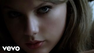 Kadr z teledysku The Story Of Us tekst piosenki Taylor Swift