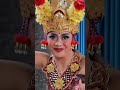Joged Bumbung Bali Cantik Kesemsem Senyumnya Menantang