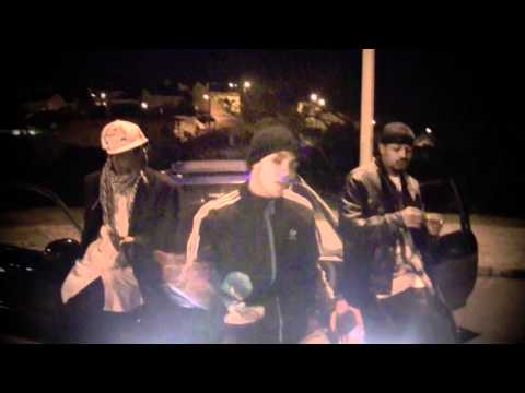 Djompa Mc & Steve Ft Bull Ft KG - Moca Na Cabeça (Video Clipe Oficial)