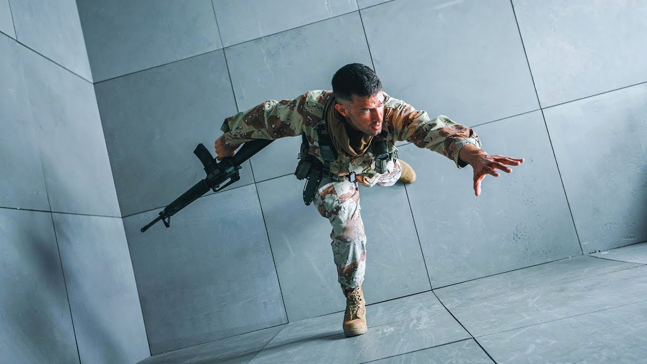 SOLDADO ACORDA PRESO EM UMA SALA QUE QUEBRA AS LEIS DA FÍSICA E DA REALIDADE!