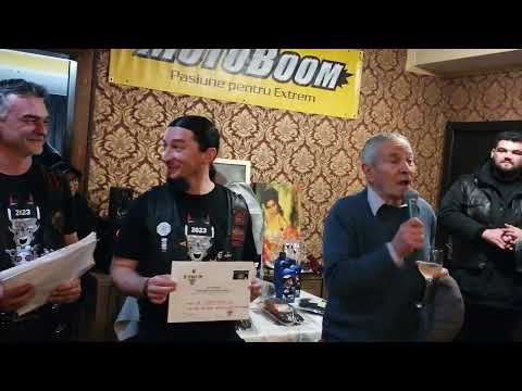 Pensiunea Cotiso- Bikes on ice .