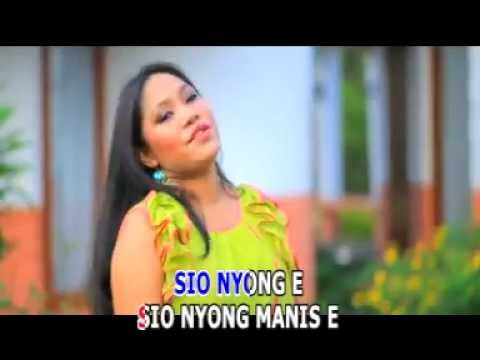 Amboina Girl (Jang Paparipi Mau Basumpa. By Jimmy Titarsole)