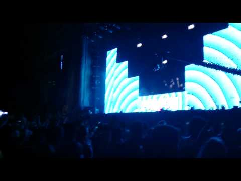 Heatbeat playing Apache Fisherman & Hawkings