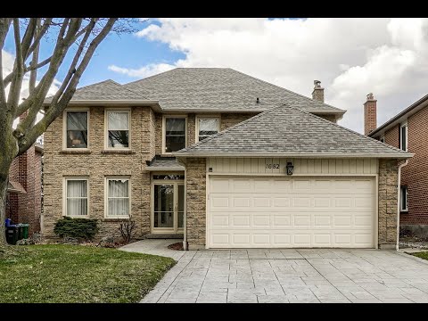 1682 Lewes Way, Mississauga Home for Sale by The Borg Team - Real Estate Properties for Sale