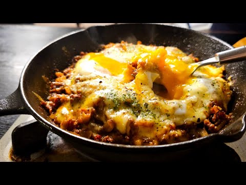 Meat Patra: A Hearty Meat & Tomato Skillet with Eggs & Cheese