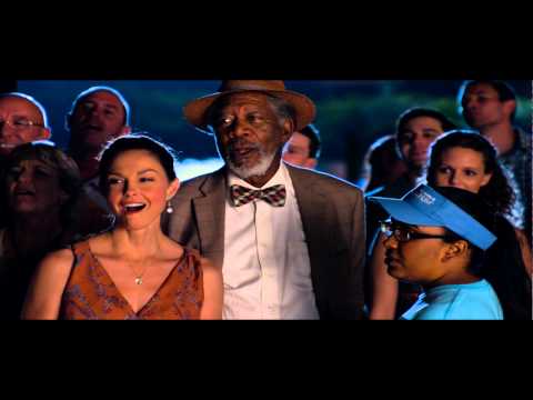 Dolphin Tale 2 - Main Trailer - Official Warner Bros. UK