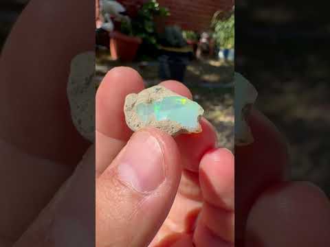 Opal Etiopian de Foc, brut, E13