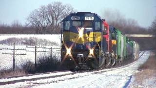 preview picture of video 'IC&E 6212 West, East of Fairdale, Illinois on 1-2-2010'