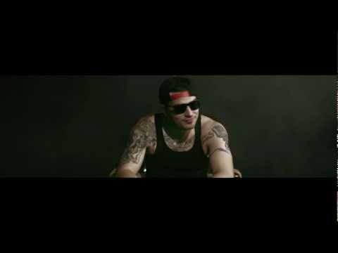 Tuomas Kauhanen - Miksi naiset rakastuu renttuihin? (virallinen musiikkivideo)