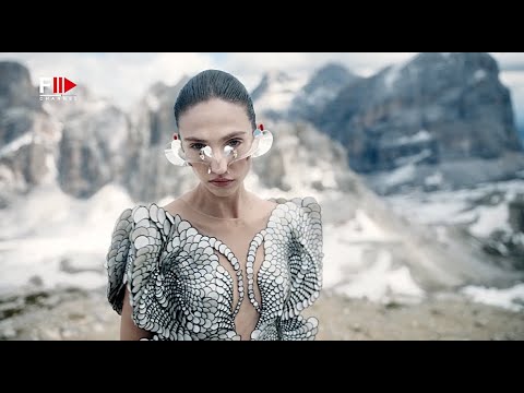 IRIS VAN HERPEN Haute Couture Fall 2021 Paris - Fashion Channel