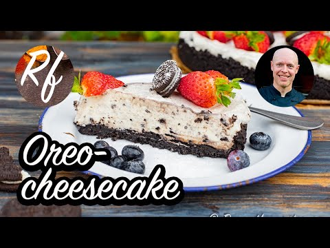 Oreo cheesecake som får god smak av choklad och knaprig botten av Oreokex. >