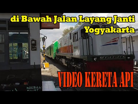 Kereta Api di Bawah Jalan Layang Janti Yogyakarta - Indonesian Railway -