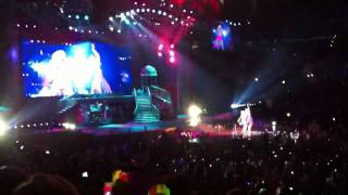 Taylor Swift - Super Bass (ft. Nicki Minaj)