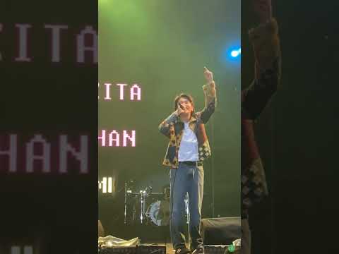 Iqbaal Ramadhan Salting "Sungguh aku sayang Iqbaal🥰" di Konser Bali #shortvideo #shorts  #trending