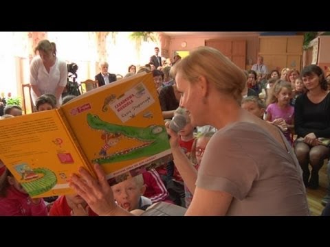 euronews learning world - Rediscovering a love of reading