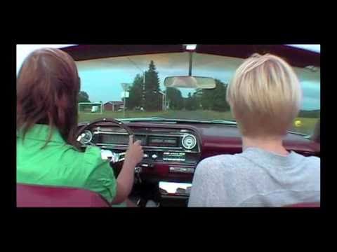 Katie goes to Tokyo - Paper moon