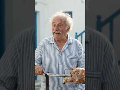 Ο Παππούς Έκανε Πάσχα Έξι Μήνες Νωρίτερα! #παραδοσιακη #χωριό #funny #ρε #γέλιο #αστεια #comedy #fun