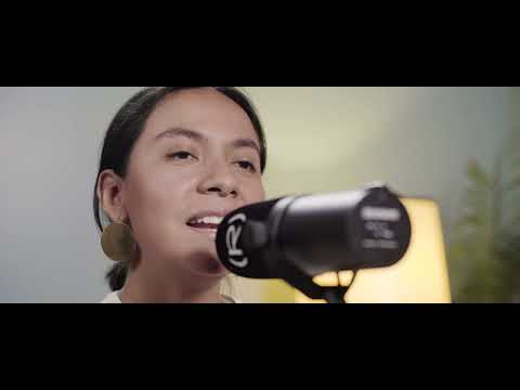 Laura Itandehui - Yo No Necesito de Mucho (Versión Acústica)