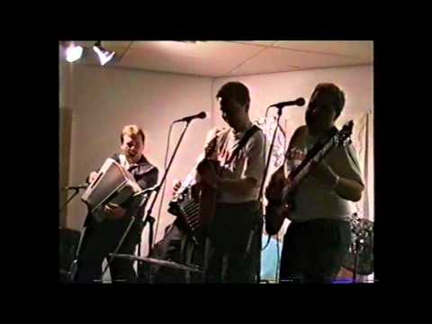 Sigmunds gammeldansorkester spiller "Buona Sera"