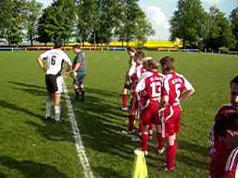 Einmarsch Halbfinale Kreispokal in Küllstedt