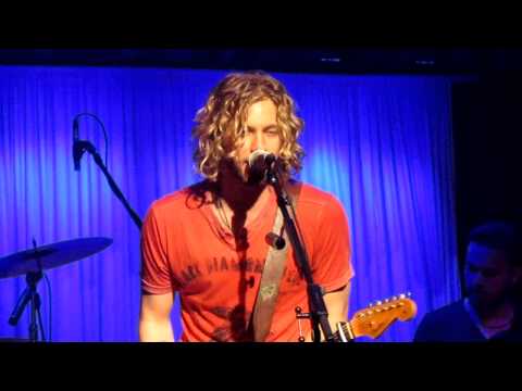 Casey James Woman's Touch Crystal Palace 3-14-13
