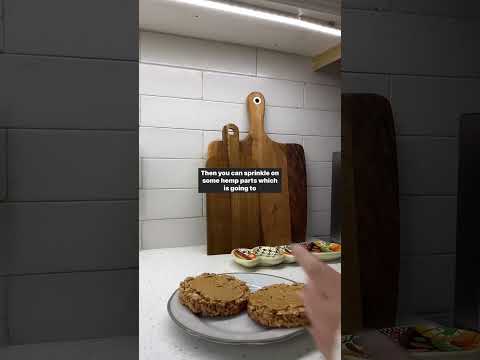 pomegranate, peanut butter rice cakes 🤍