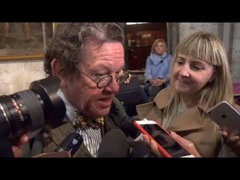 FOLLA ALL'INCONTRO A PISTOIA CON PHILIPPE DAVERIO