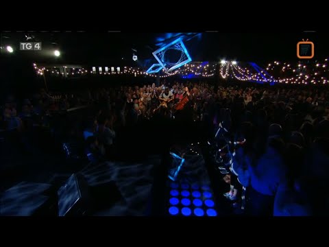 Jarlath & Alana Henderson / The Wounded Hassar