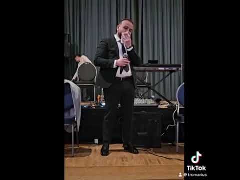 Marius tocila----El e langa tine