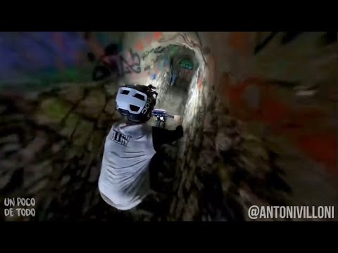 BICICLETA EN LAS CATACUMBAS DE PARIS