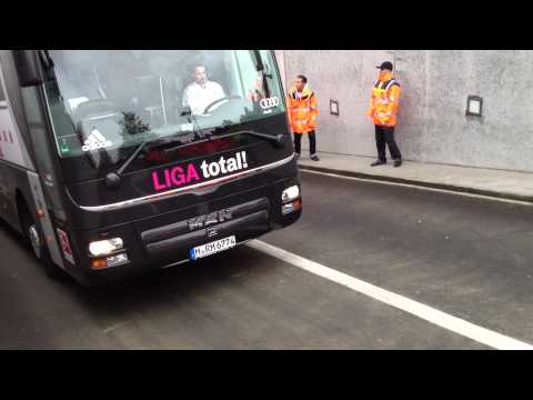 1.FC Köln vs. FC Bayern München 05.05.2012 - Der Bayern Bus