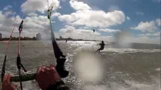 preview picture of video 'KITESURF en Constitucion-mar del plata 2-9-2012.'