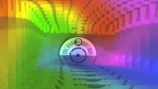 Linval Thompson. Look how me Sexy