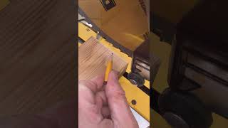 DeWalt DWS780 Best Miter Saw, Many Reasons to Buy, But This is an Excellent Feature