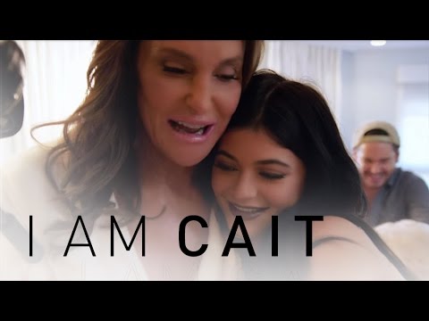 I Am Cait | Kylie Jenner Meets Caitlyn Jenner for the First Time | E!
