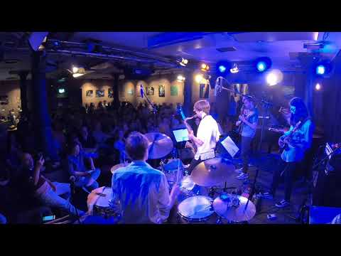 Dani Scheffels Quintet - Roundhouse Kick (live @Unterfahrt)