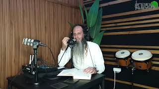 מדברים מרבי נחמן מברסלב   הולך עד הסוף (הרב מאור קריו) - התמונה מוצגת ישירות מתוך אתר האינטרנט יוטיוב. זכויות היוצרים בתמונה שייכות ליוצרה. קישור קרדיט למקור התוכן נמצא בתוך דף הסרטון