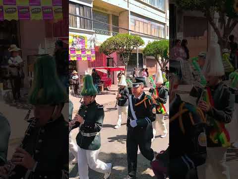 Colegio Nacional Bernardo Monteagudo #sucre #bolivia #desfile #201añosbolivia