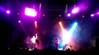 Cut Copy Townsville GTM 2011-Feel The Love