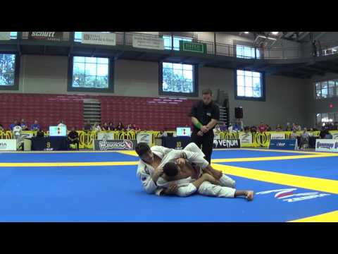 IBJJF Dallas Open 2016 - Diego Almeida (Lead BJJ) vs. Levi Jones-Leary (Unity)
