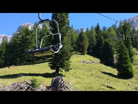 Travessia de bondinho para as Dolomitas - Nova Levante (Welschnofen) / Itália