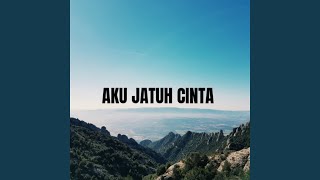 Download lagu Aku jatuh cinta mp3 Download lagu Aku jatuh cinta mp3