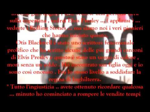 Macchie scure su pelle delle dita di mani La canzone di un konopushka la donna di moda di ascoltare io