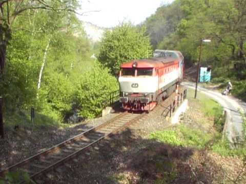 749 006 na čele os. 9059 - Jarov  rozjezd - 30.4.2011.